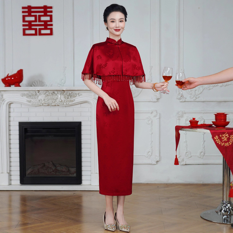 Red Cheongsam Dress for Mothers 2025 New Acetate Jacquard Cape Two-Piece Set for Mother-In-Law Wedding Banquet Outfit 60718