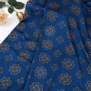 ����ʽ���{ɫ�׺λ��� �ذ�������논�Сĵ�������B��ȹ�Ứ����