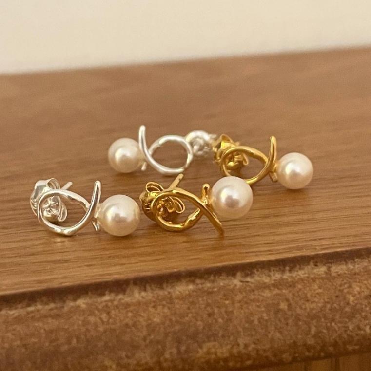 Water Droplets Pattern 1 Pair 925 Sterling Silver Baroque Pearls Water Droplets Ear Studs