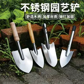 锄头;耙子;斧子