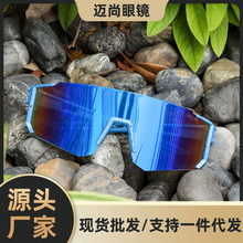 �¿���Ůͨ�Ì��I���L�R�����\���T���oĿ���Rһ�wʽ�RƬ�\�����R