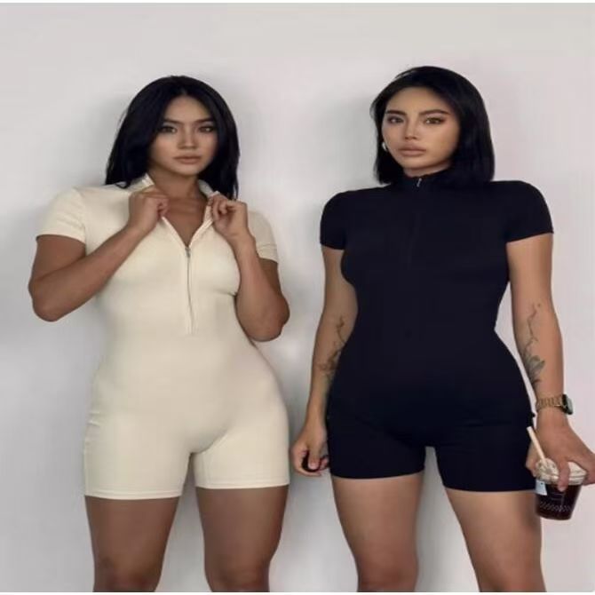 Nuevo otoño y verano Europa y América con cremallera yoga uniforme de baile femenino fitness ajustado deportivo uniforme pantalones cortos mangas cortas
