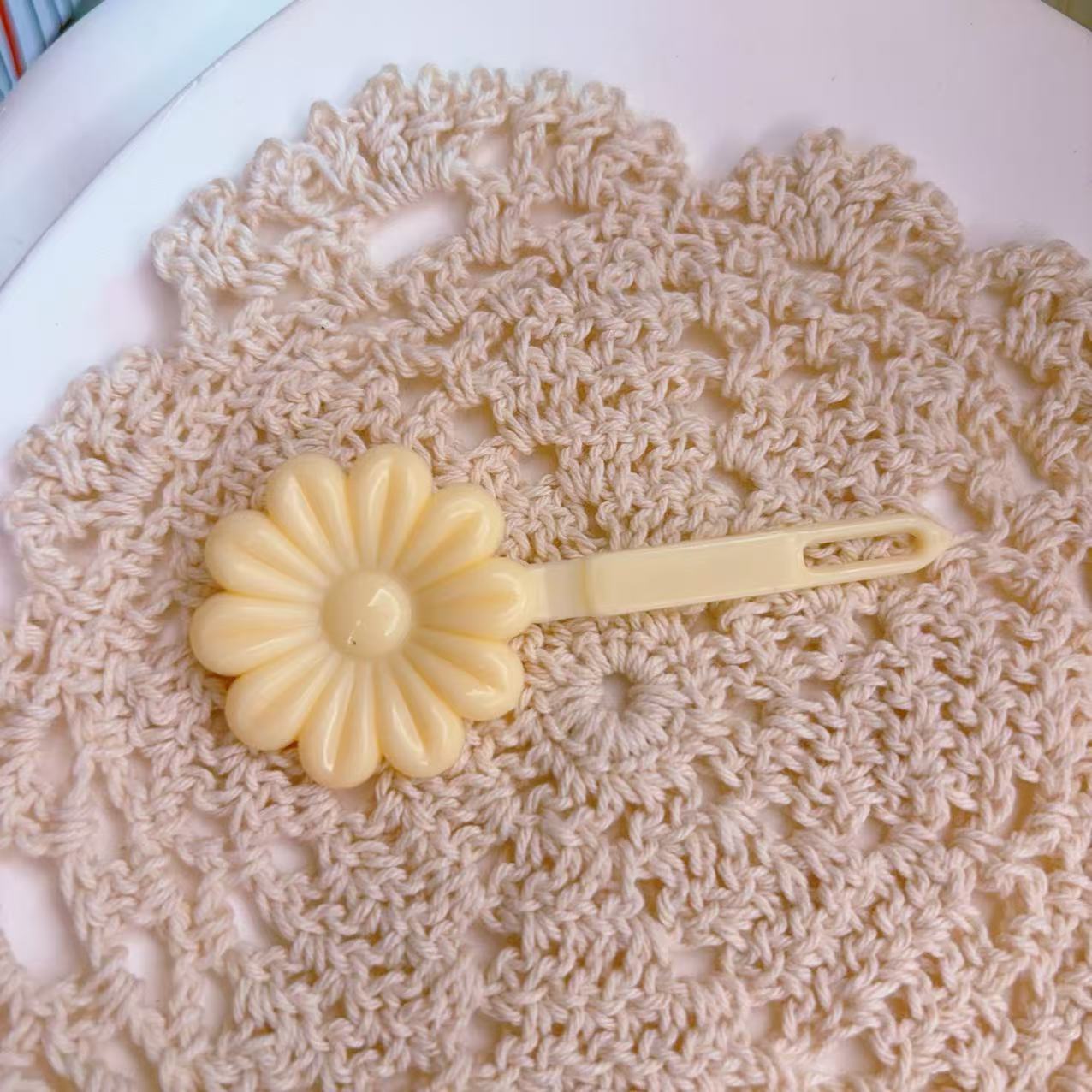 연한 노란색 10개