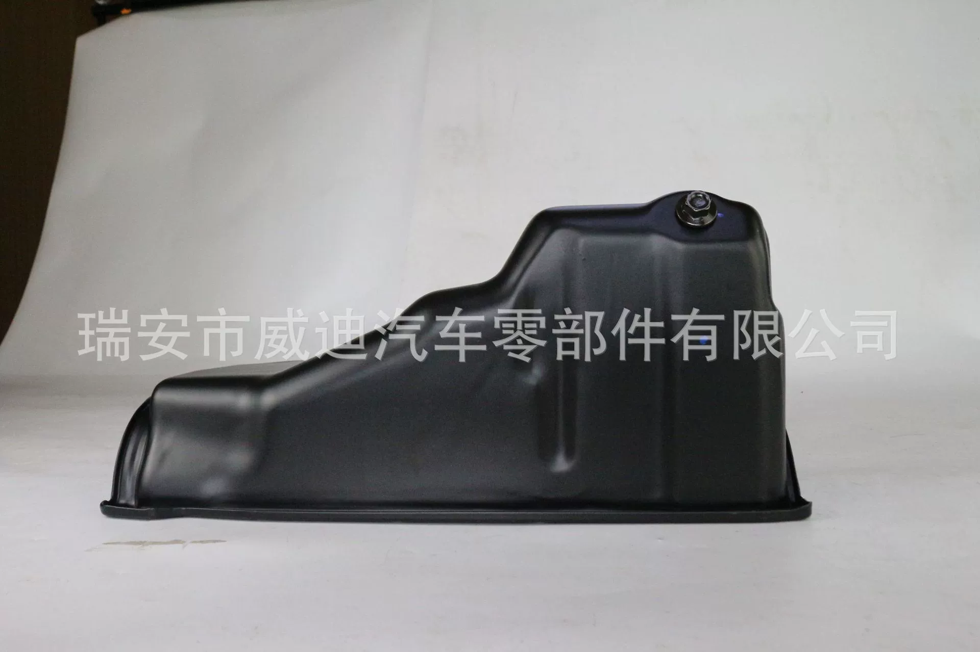 Масляный поддон двигателя подходит для универсального использования. 24576441