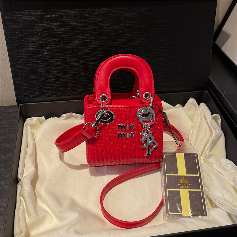 Foreign Trade Women's Bag 2026 New Model Quilted Embroidery Small Square Bag Trendy Fashion Single Shoulder Crossbody Bag Handbag Princess Diana Bag