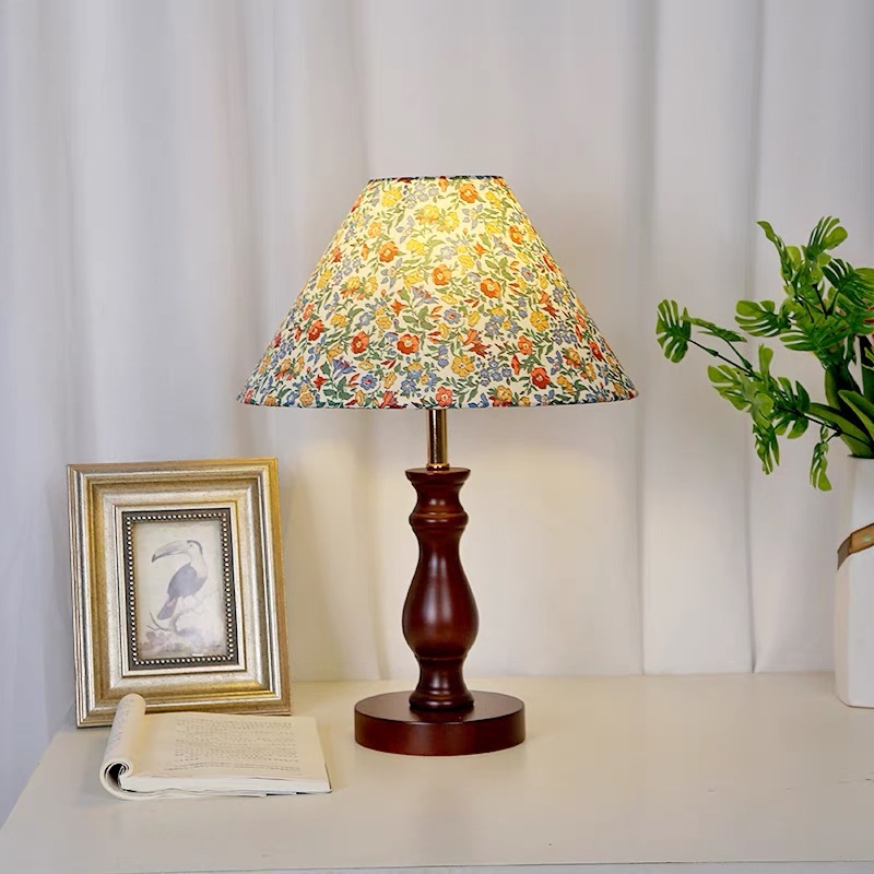 Medieval Walnut Color E27 Table Lamp Holder DIY Handmade Lamps and Lanterns Bedside Guest Room Lamp Chinese Retro Solid Wood