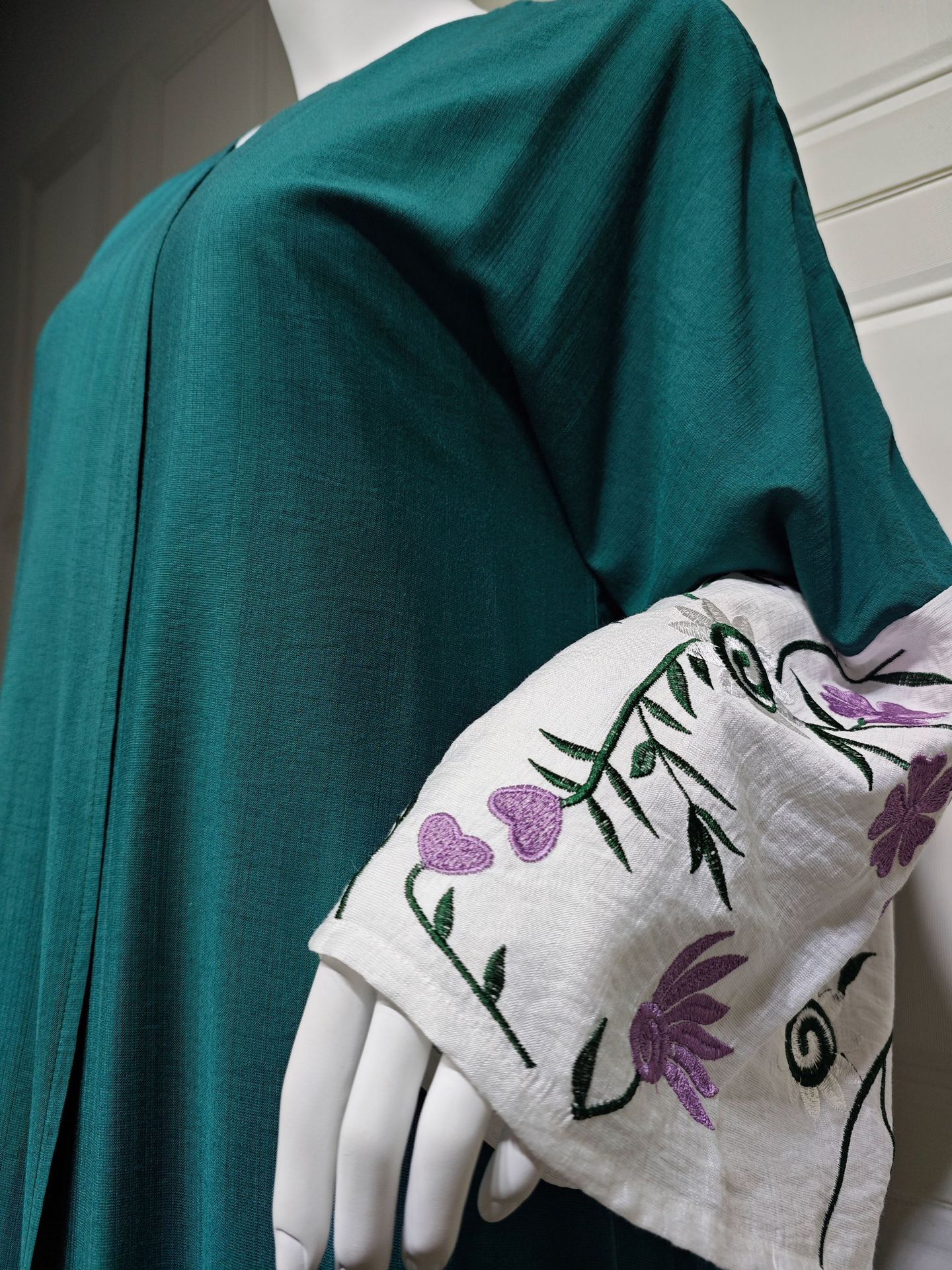 MQ136 Dubai Middle Eastern Cardigan Robe Embroidered Abaya Muslim European And American Loose Coat Fashion Women's_ecoleips.com
