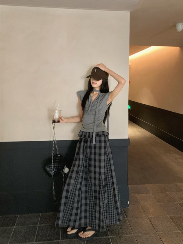 2025新款时尚套装灰色扭结短袖T恤女装夏季高腰格纹半身裙两件套|undefined