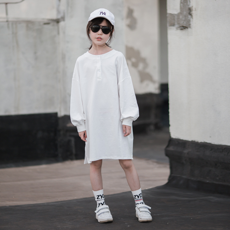 Vestido de invierno para niñas 2023 nuevos niños estilo occidental manga larga ropa de otoño para niños medianos y grandes falda de suéter engrosado con forro polar