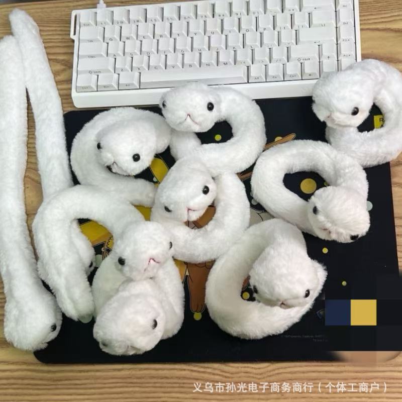Peluş Yılan Oyuncak Toptan Halka Atma Oyunu Bestseller Ürün Peluş Yeşil Yılan Peluş Oyuncak Küçük Yılan Figürü Bebeksi Oyuncak Yılan