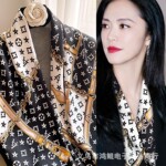 上海的故事同款女新款春夏季大方巾洋气时尚百搭妈妈围巾母亲节礼