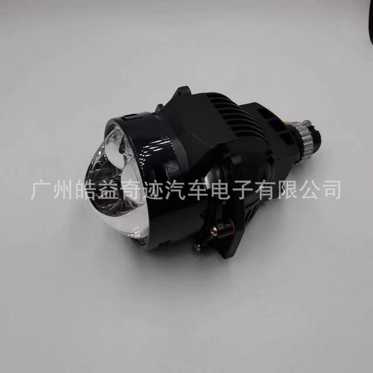 Nuevo coche lámpara de actualización modificado LED lente láser 75W coche universal lejos y cerca de la linterna del coche integrado