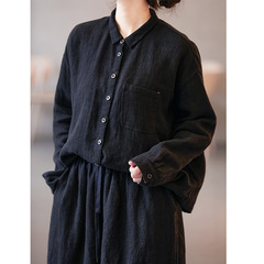 秋の新作、アーティスティックでレトロなオリジナルデザインのレディース服、墨黒のリネン素材、襟付き、ゆったりとした大きいサイズ、カジュアルで万能なシャツ