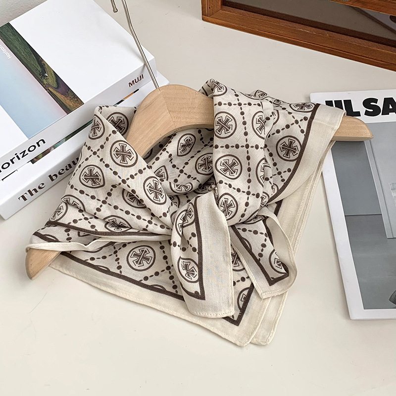 Bufandas de seda cuadrada alta sensación 2025 nueva moda decoración de algodón y lino pequeña bufandas de seda cuello bufandas de cuello