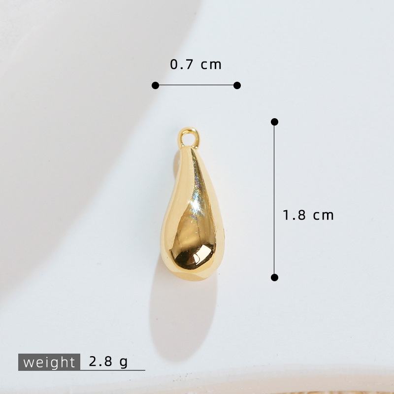 Europa y los Estados Unidos espiral gota de cobre micro incrustación 18K oro chapado retro simple moda transfronteriza colgante de collar de venta caliente de mujer