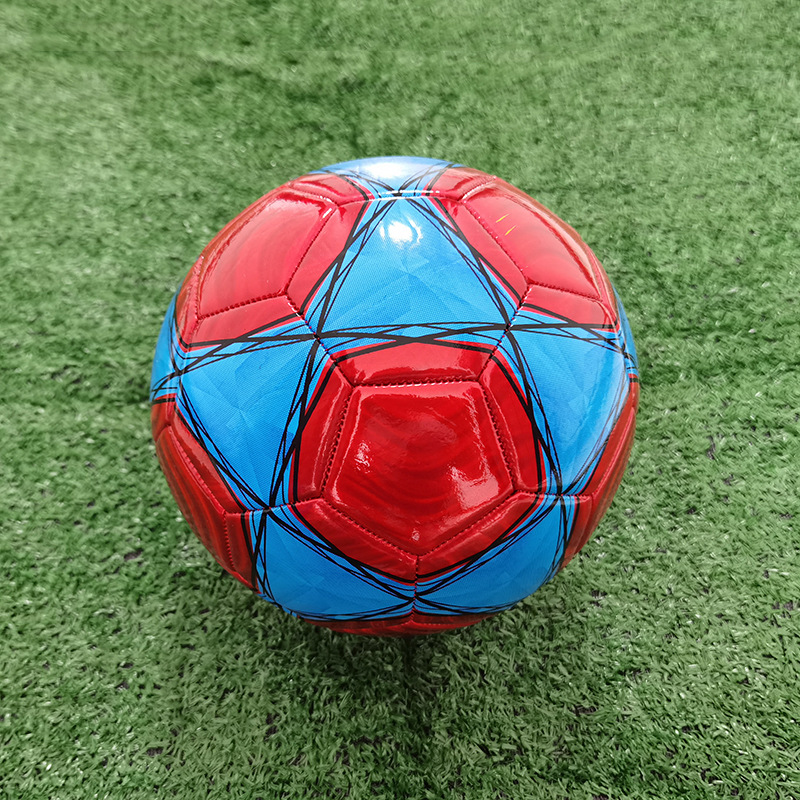 Suministro transfronterizo N ° 5 entrenamiento juvenil láser fútbol PVC Pu máquina de coser Logotipo de fútbol del campus se puede imprimir