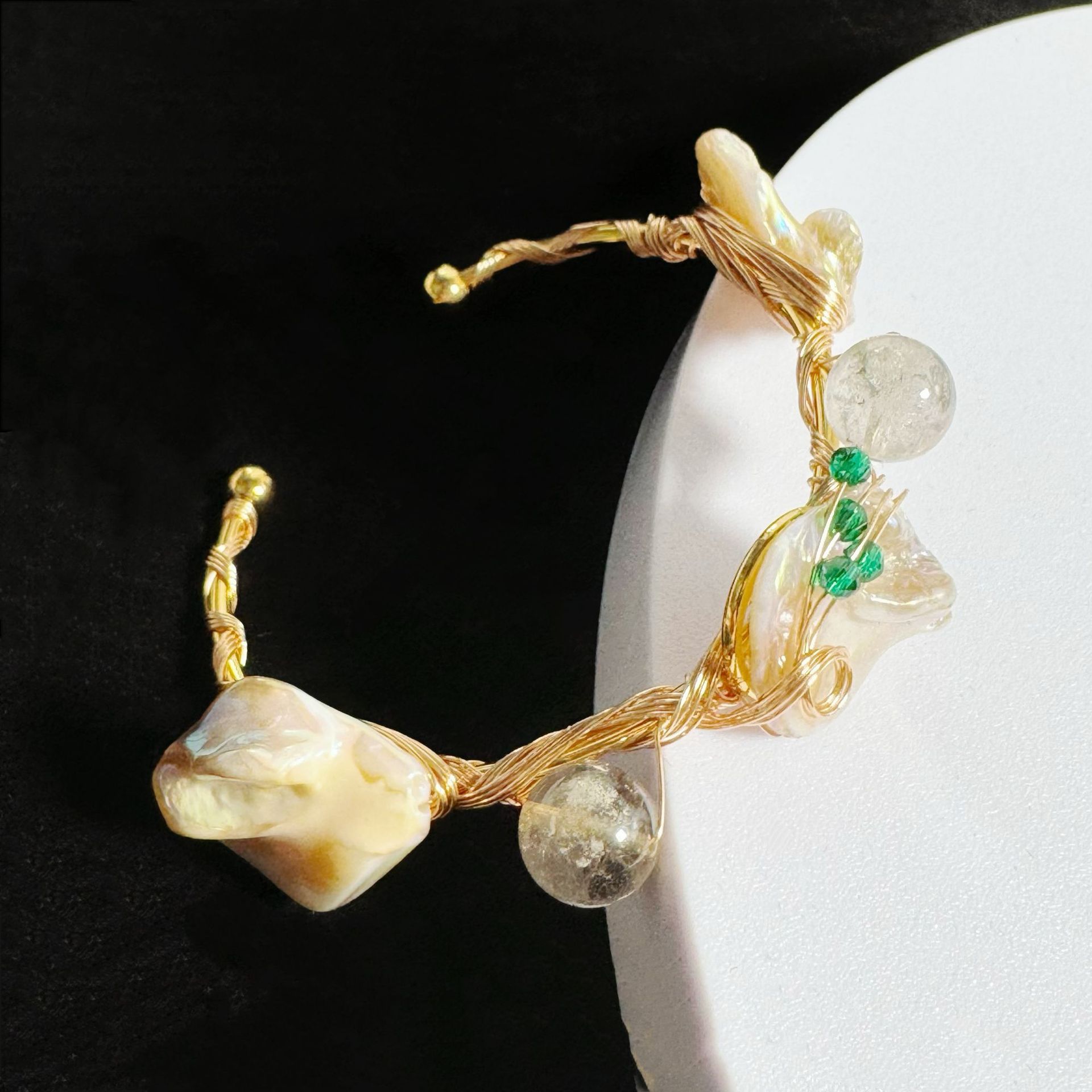 天然淡水真珠ブレスレット3つの真珠の巻線の手作りの象眼ブレスレットメーカーは直接に承認できます。