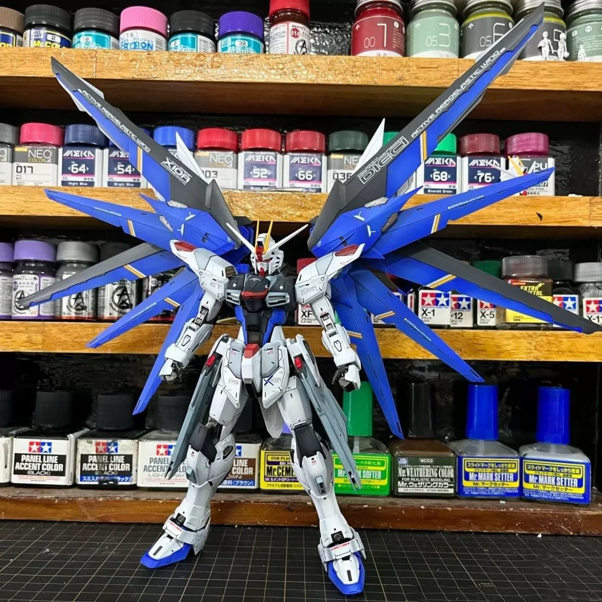 Gao|Da модель собранный HG красный ересь атаки свободный MG Гандом большой класса орнамент меха робот