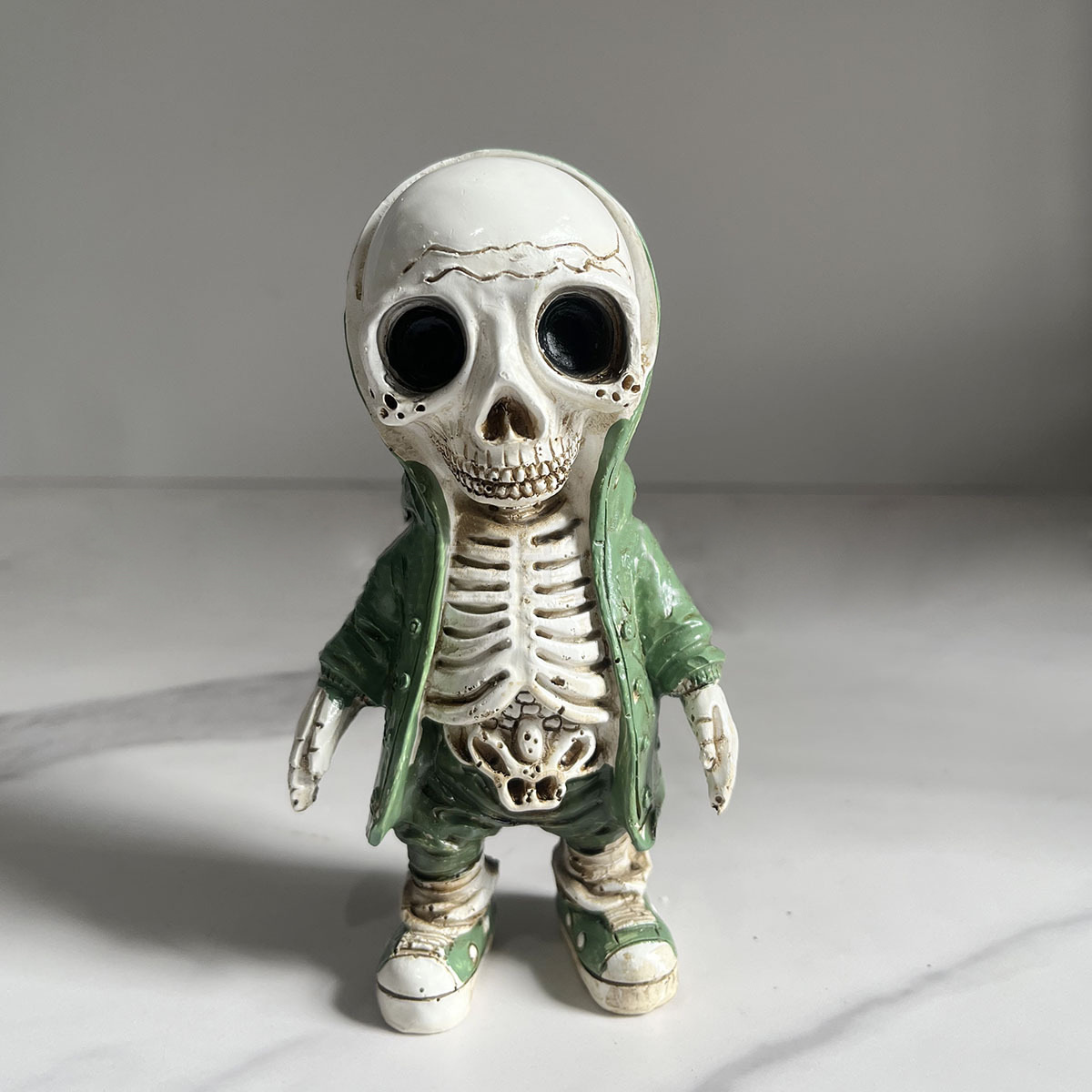 Suéter de Halloween, muñecos esqueléticos, adornos, suéteres alienígenas innovadores, decoraciones de resina de mesa para fiestas de fantasmas