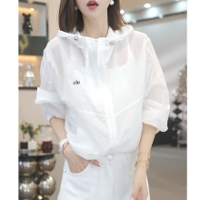 大众简约时尚拉链连帽防晒休闲外套女2025夏宽松户外薄款防晒衣