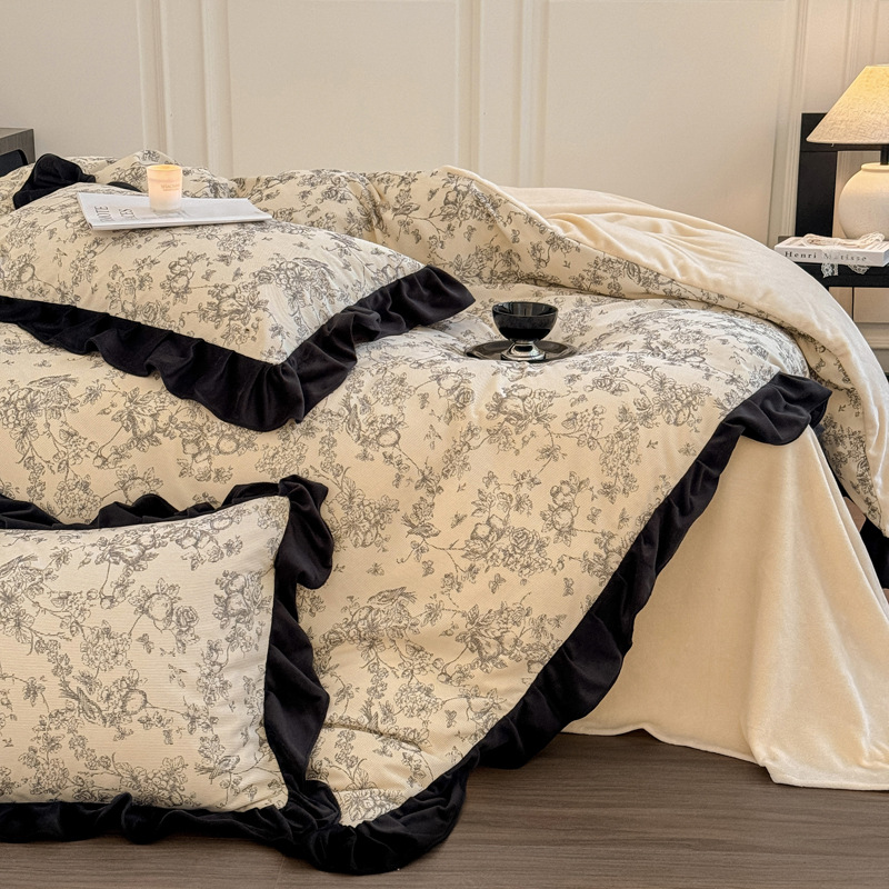 Conjunto de quatro peças de veludo cotelê leve e luxuoso em estilo boho vintage nórdico francês, com renda, lençol de alta qualidade em veludo cotelê estilo princesa, capa de edredom e_voghion.com