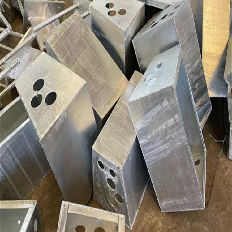 Caja de conexiones de puente al por mayor Caja de conexiones incrustadas Caja de conexiones Fuxin gruesa Caja de conexiones de metal al por mayor