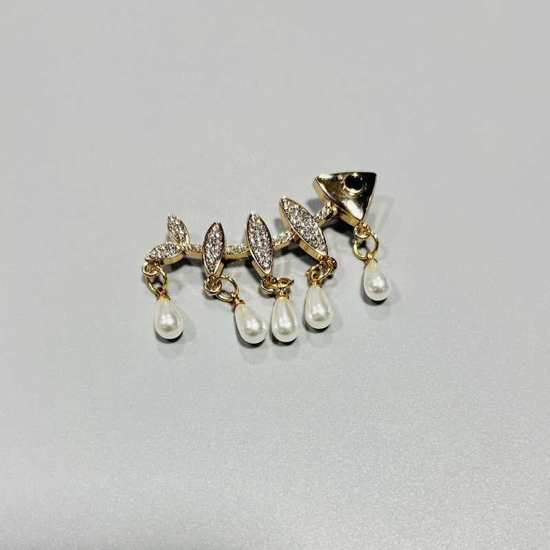 金属别针4762687.jpg