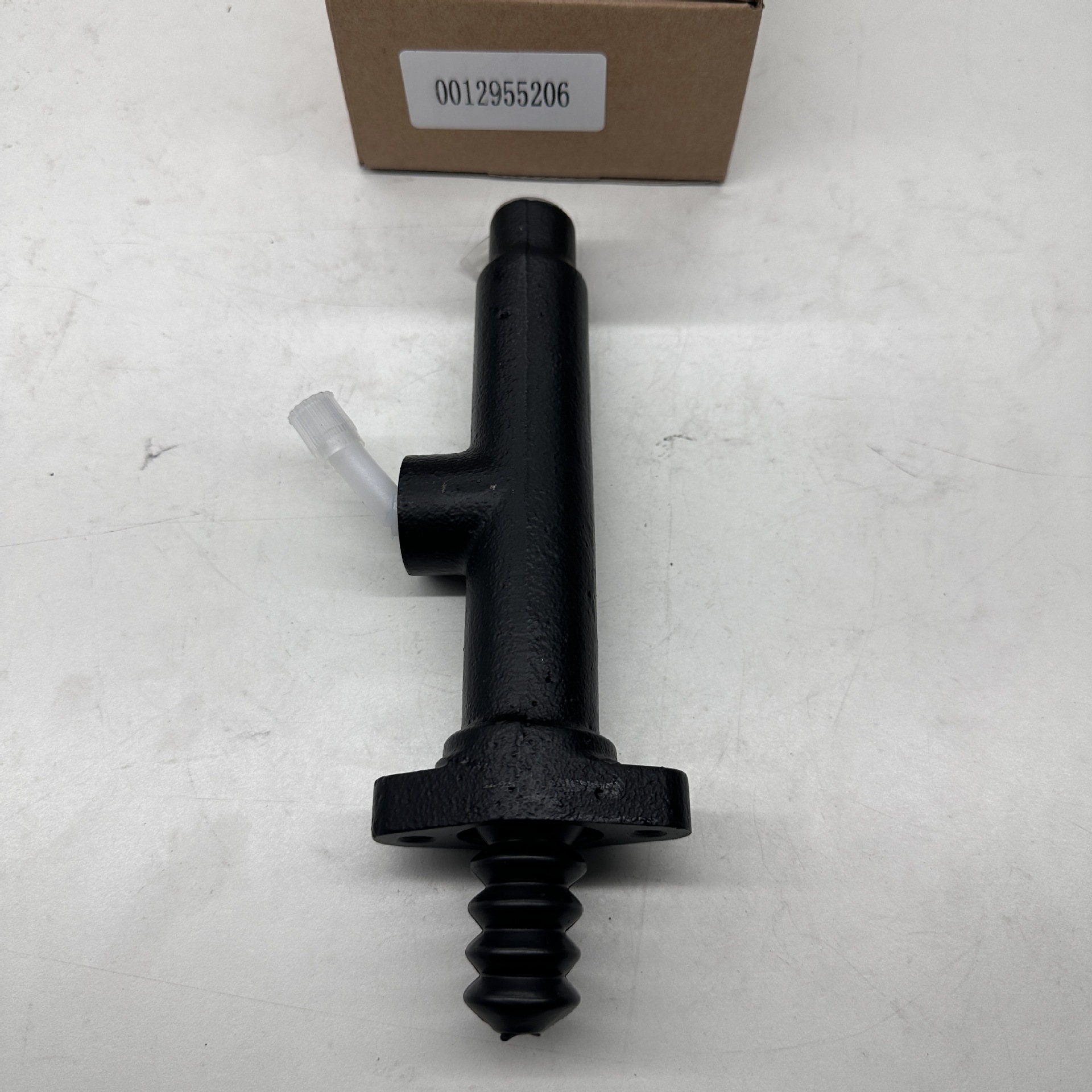 Suitable for Mercedes-Benz Clutch Master Cylinder 0012955206 A0012955206 A0012955906