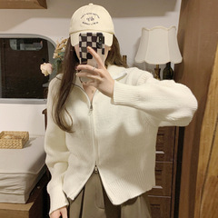 秋冬の新型の韓系はゆったりしていて、怠惰な純色のニットカーディガンの女性のデザイン感があります。