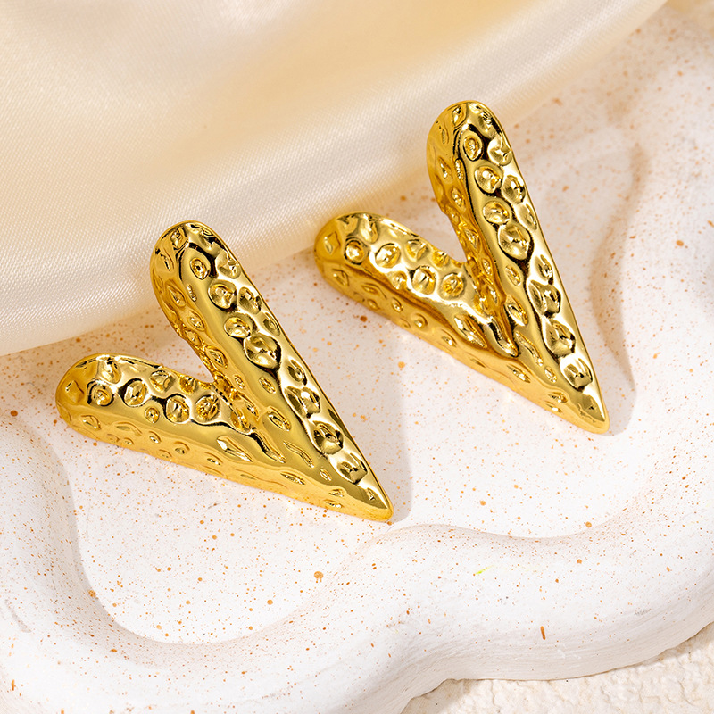6g Weight 0.03µm Gold Plating Thickness Electroplated Gold Plating Process 201 Stainless Steel Ear Needle Material Golden Plated Plating Material Ear Studs Classification 1 Pair Quantity Daily Occasion 201 Stainless Steel Material Letter, Leaves, Heart Shape Pattern Women's Gender Elegant Style Plating Craft Titanium Steel Letter Leaves Heart Shape Elegant Ear Studs For Women's 6