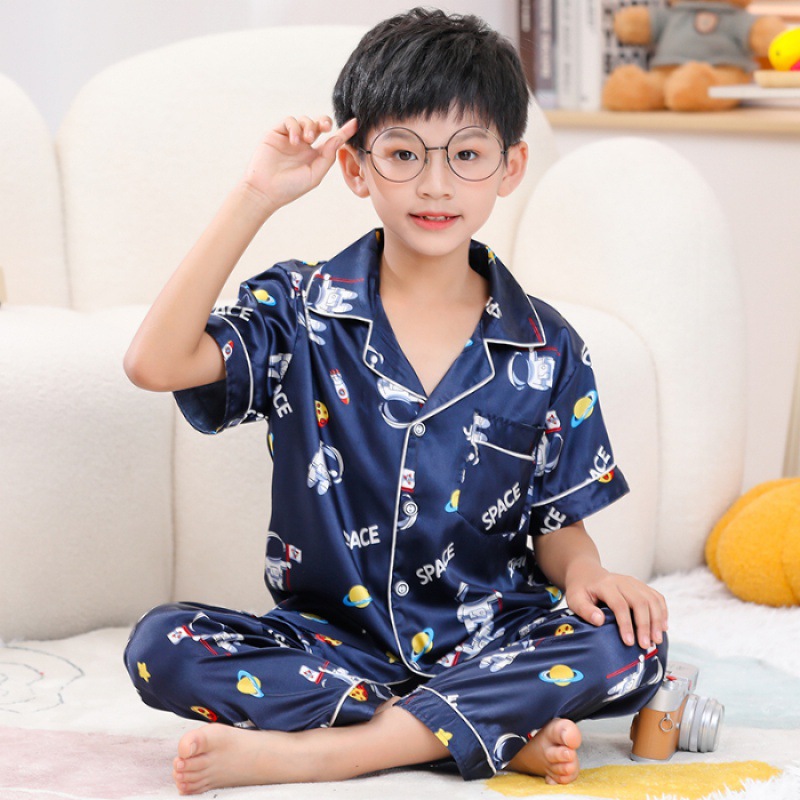 1128 # 소년-우주 비행사