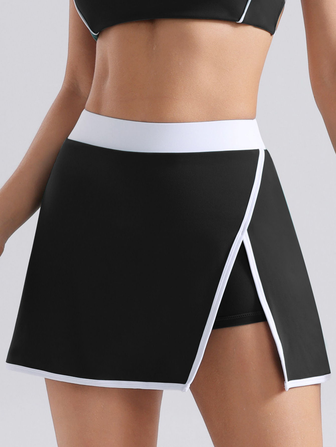 Traje de yoga sexy de color de contraste desnudo, falda corta de tenis para mujer, espalda abierta, sujetador deportivo ajustado, ropa interior de tirantes de fitness