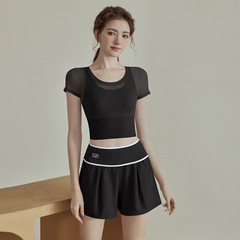 ヨガ服女性2025夏の新型ヨガ半袖ランニングプラティフィットネストレーニング服上着卸売り