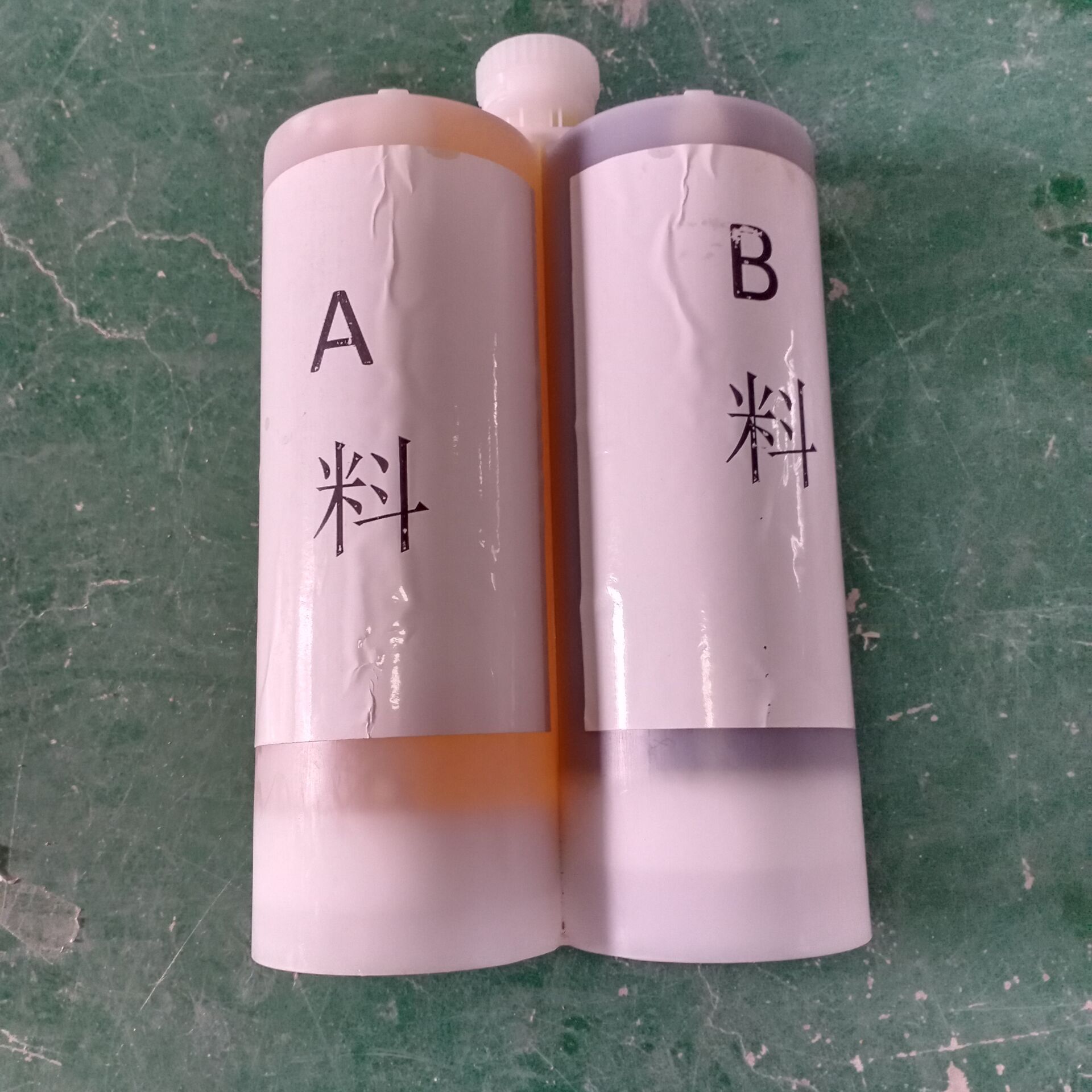 AB料小型冷喷胶枪 广东直供便携式气动喷枪结构件表面聚脲喷枪