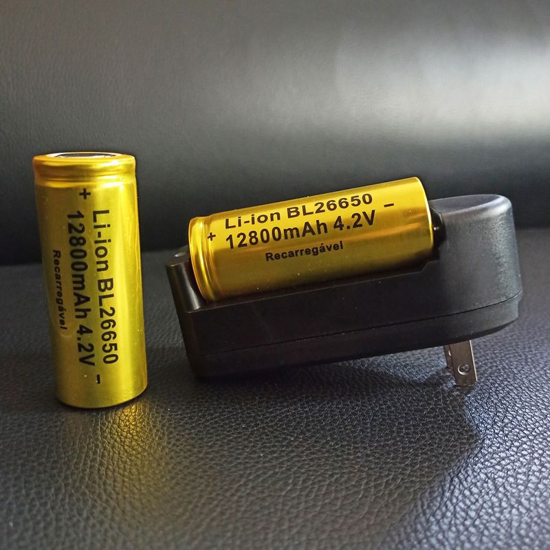 大容量26650锂电池3.7V/4.2V白激光强光手电筒可充电池高动力锂电|undefined