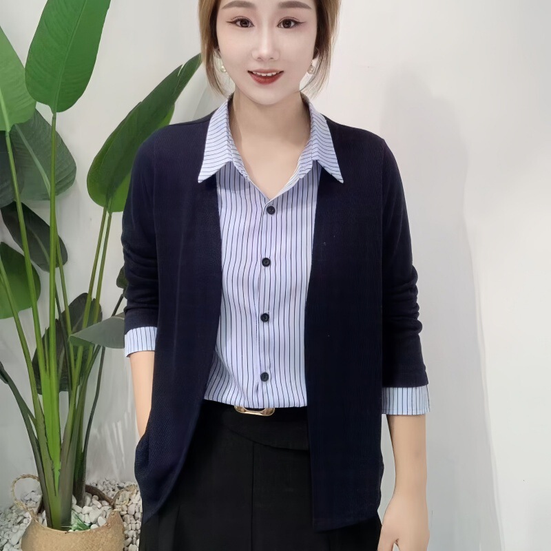 High-End Light Luxury Faux Two-Piece Shirt for Women, New Spring Style for Moms, Versatile and Slimming Blouse High-End Light Luxury Faux Two-Piece Shirt for Women, New Spring Style for Moms, Versatile and Slimming Blouse