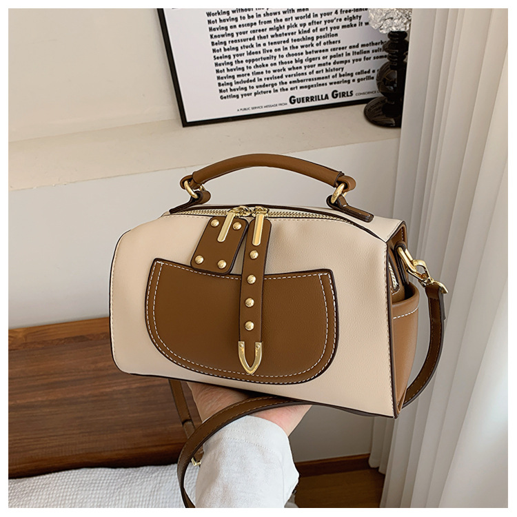 This year's popular handbag for women in 2024, new high-end color contrast single shoulder crossbody bag, stylish and_voghion.com
