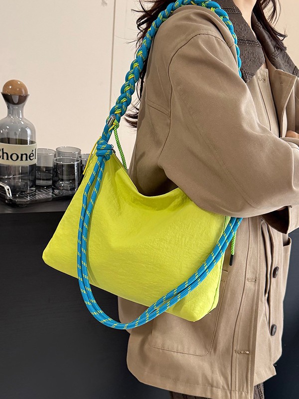 Bolso de tela de nylon de gran capacidad para mujeres 2026 nuevo estilo coreano simple bolso de mochila de nicho de tejido de viaje bolsa
