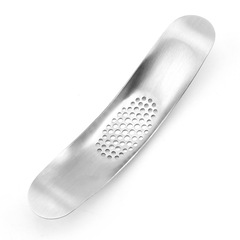 Curved Kitchen using Garlic Press, Manual Stainless Steel Garlic Slicer, Boat-Shaped Garlic Grinder, Garlic Paste Maker