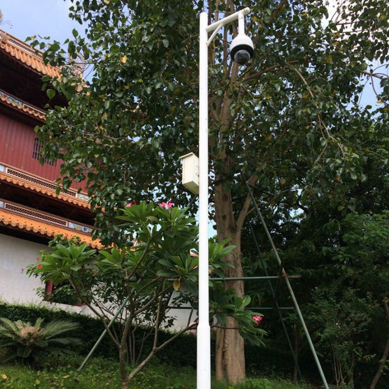 Monitor solar-powered, CCTV camera