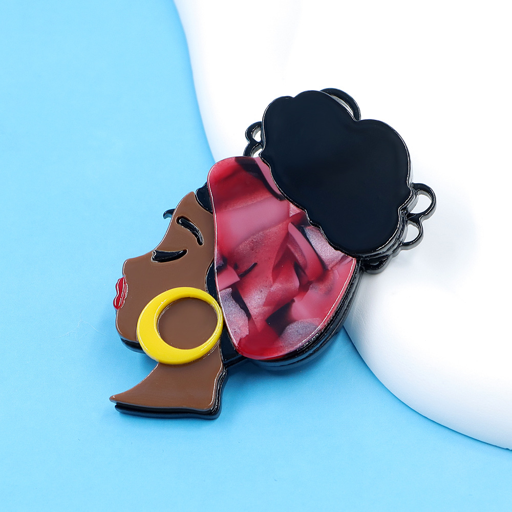 Spilla donna nera con foulard in acrilico accessorio alla moda_voghion.com
