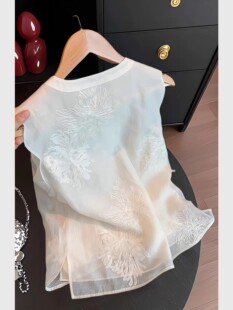 ����ʽ���L�Ứ�o�䱳��Ů���OӋ�К��|�p�g�e�°ٴ�Ư�������R��