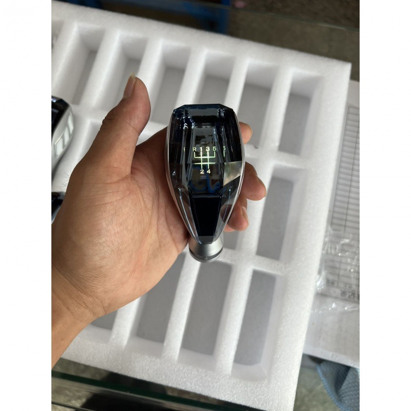 Aplicable a la modificación manual de cristal mano cristal piezas de automóvil mano general fábrica al por mayor