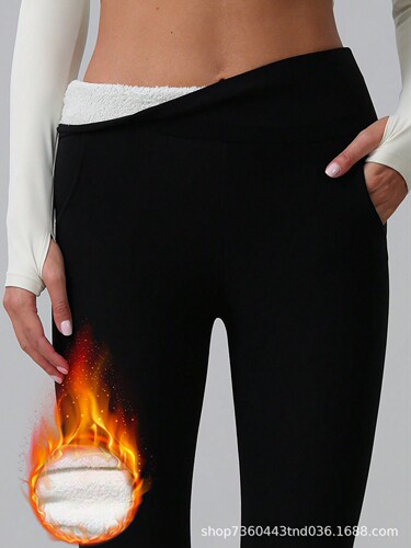 Hot models are specially for high-waisted tights, warm pants, velvet, thickened light panel pockets, imitation cashmere leggings, autumn