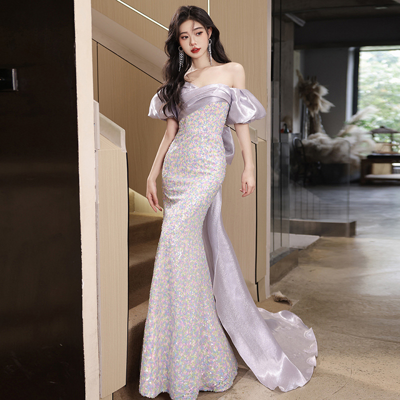Una palabra hombro vestido de noche mujer 2026 nuevo verano lujo ligero nicho de gama alta celebridad anfitrión vestido de banquete