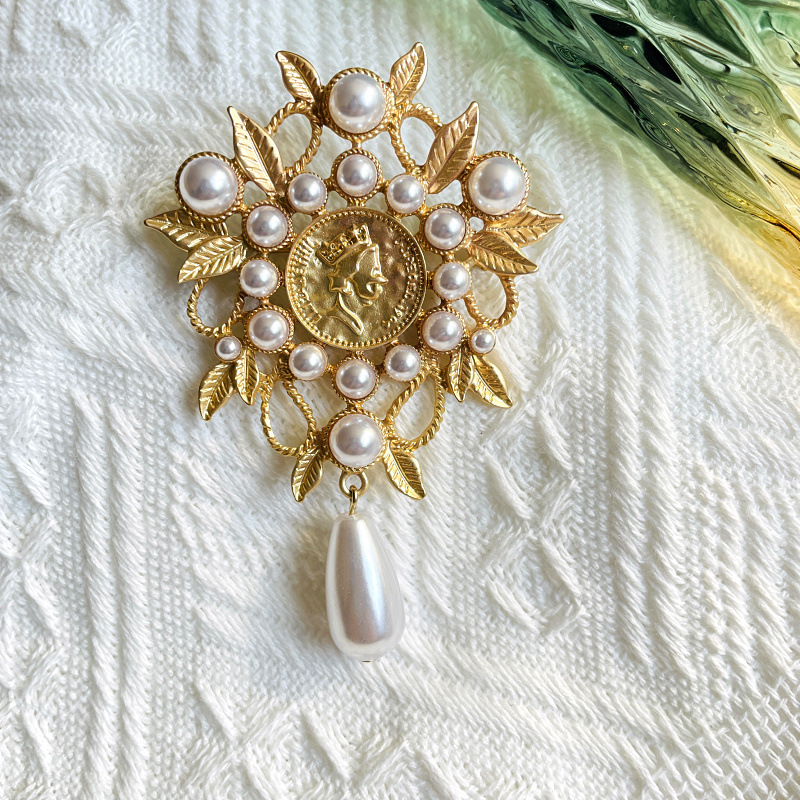 22g Weight Pearl Inlay Material Brooches Classification Holiday Occasion Alloy Material Leaf Pattern All Seasons Season Women's Gender Inlay Design Vintage Style, Simple Style Style Vintage Style Simple Style Pin Leaf Alloy Inlay Pearl Women's Brooches 4