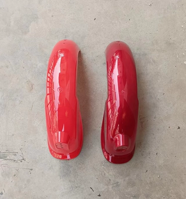 Electric vehicle fender widened rear mudguard