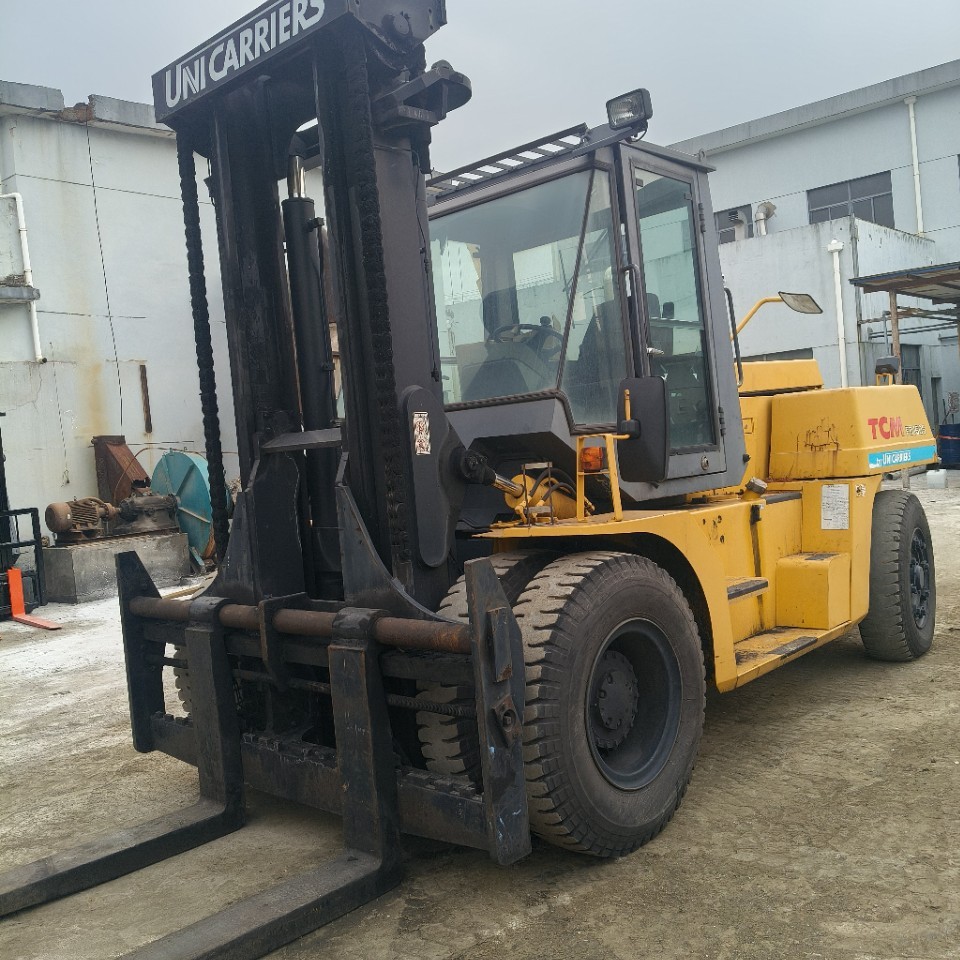 现货供应极品二手日本TCM16吨叉车