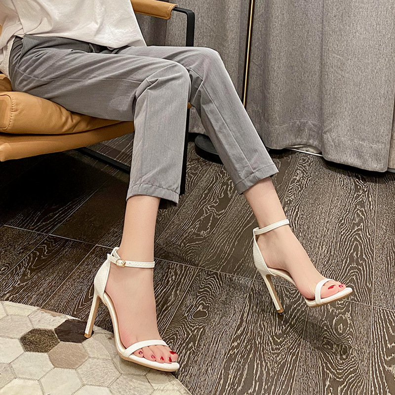 Fashionable sandals with a strap