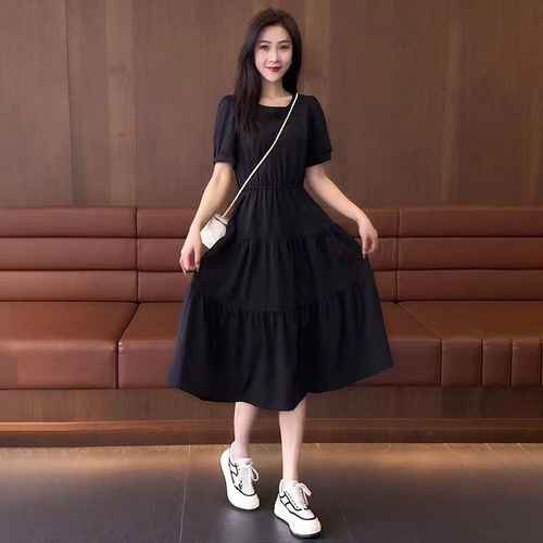French platycodon small black dress summer dress women's medium and long 2025 new style figure-flattering waist fashionable dress